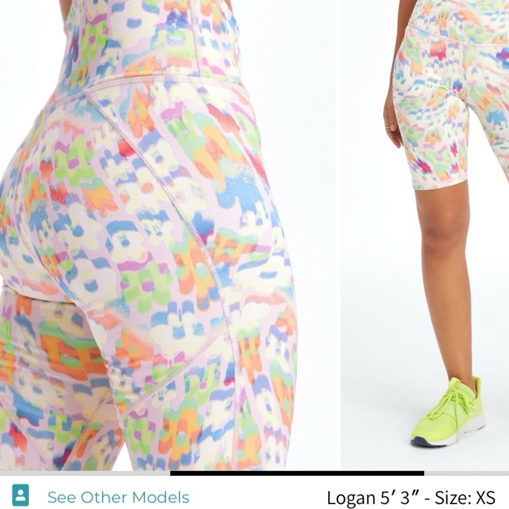 Fabletics Patterned Active Shorts - Picture 2 of 3